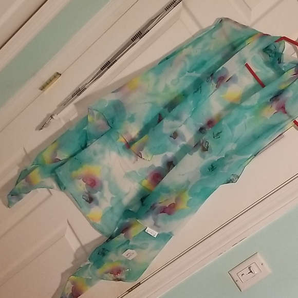 Cute floral print shawl. Blue background. - Picture 1 of 4